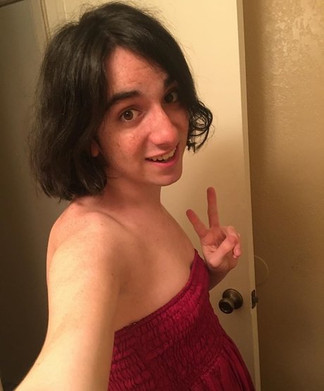 Orcastraw naked actress pic