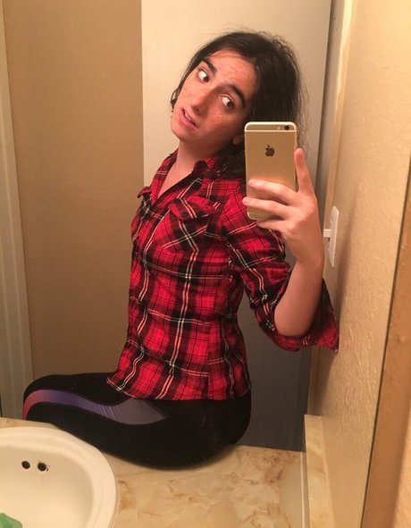 Orcastraw hot actress img