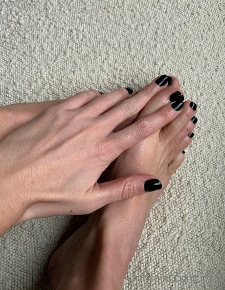 dripping pussy onlyfans beautiful xxx image