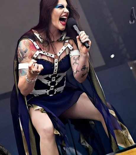 Floor Jansen model hot pictures