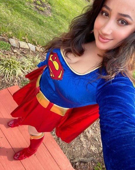 Nikki Geeks nice model pics