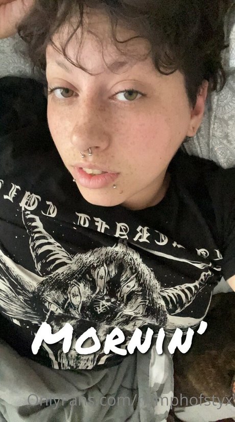 nymphofstyx model free picture