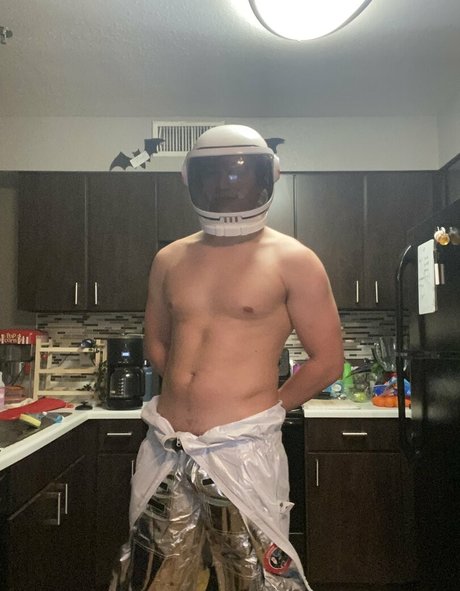 freejohnnystone erotic actress pics