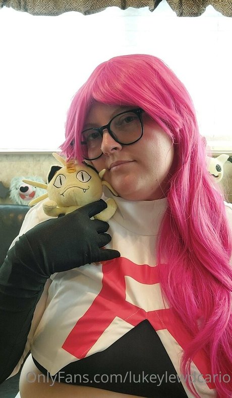 lukeylewdcario star porn pics