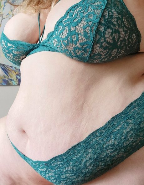 mature hairy pussy onlyfans sexy nude gallery