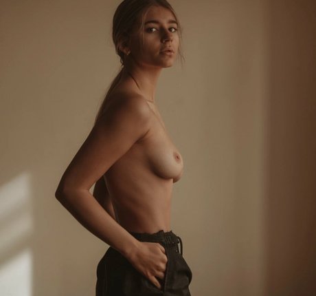 Lowkee Karlee hot pornstar pic