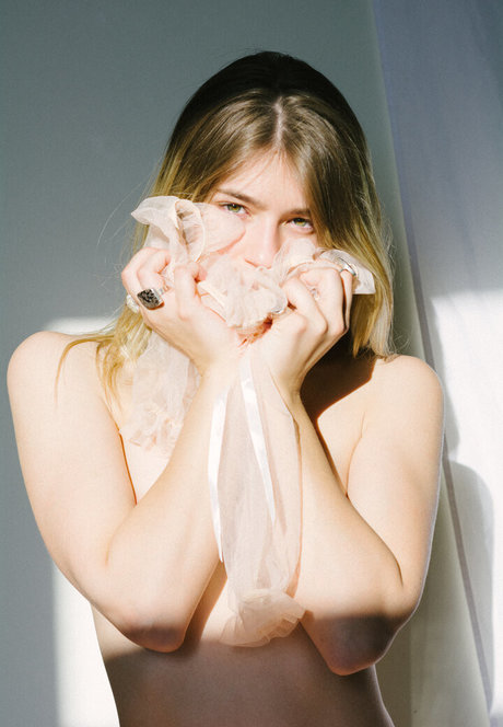 Lowkee Karlee star high quality picture