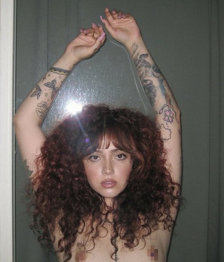 Anaiis Ctrlfreaq adult model pics