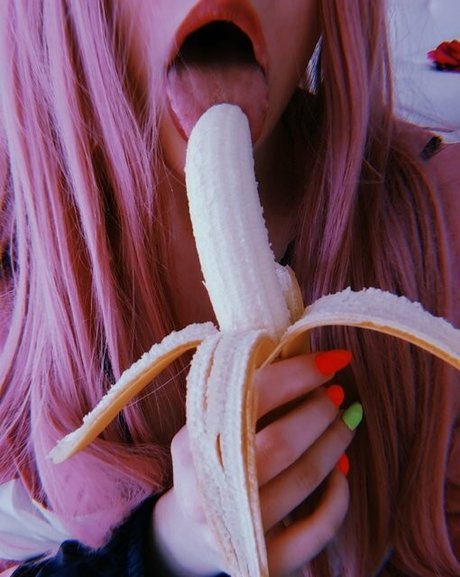 Eva Moon high quality pornstar image