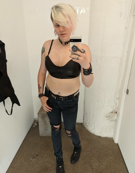 Demongirlcock pornstar xxx pictures