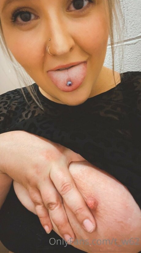 cute babe onlyfans sexy naked image