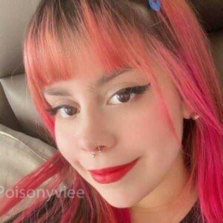 poisonyviee pretty pornstar photos