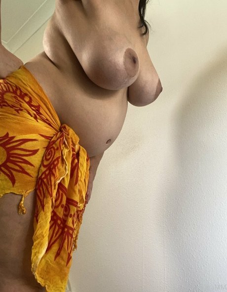 SaraMM art model gallery