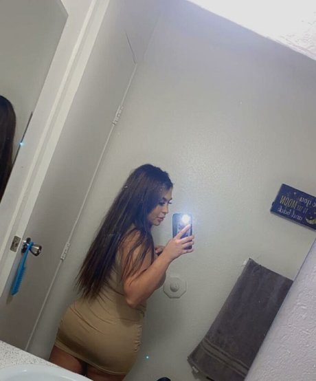 Carolina Corrales top star photo