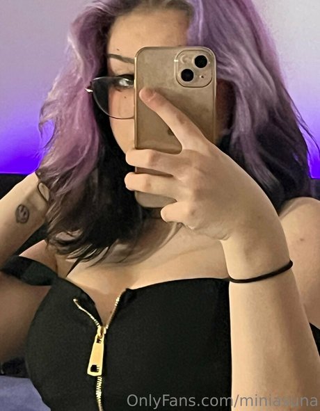 miniasuna pretty model pictures