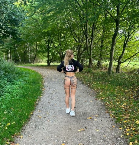 light onlyfans hot photos