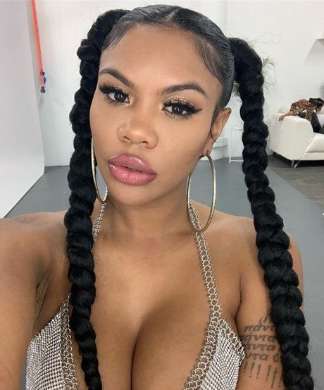 young teen onlyfans beautiful naked picture