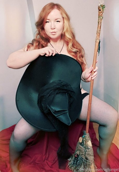 ashangel model top img