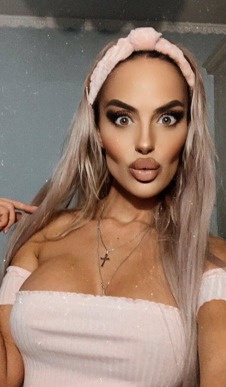 ellissexton model exclusive photos