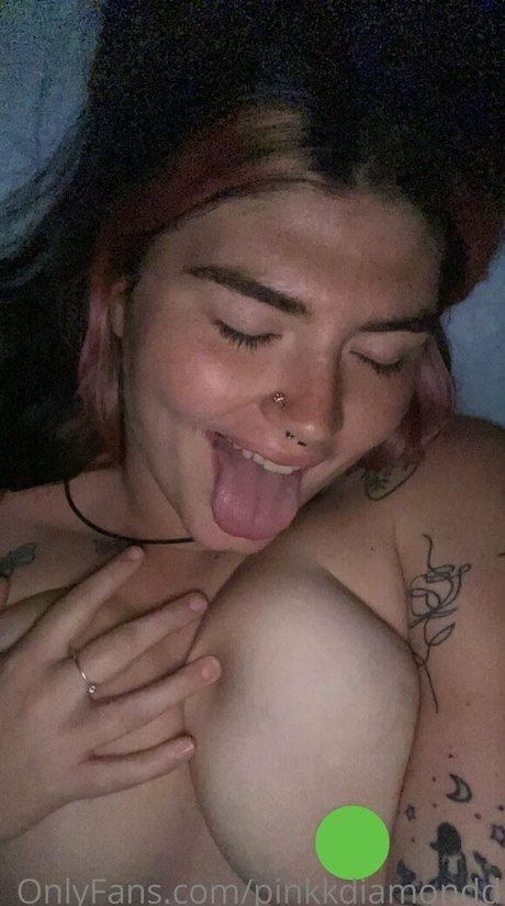pinkkdiamondd model sexy pic