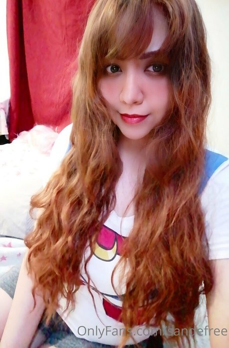 sandefree beautiful actress image
