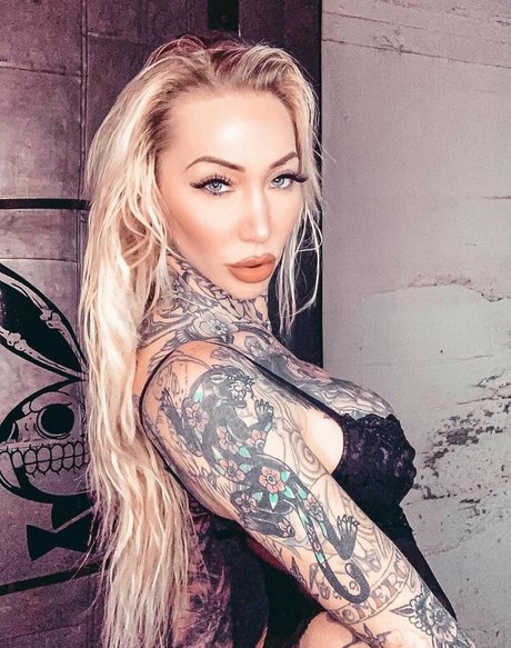 popular trans onlyfans beautiful photos