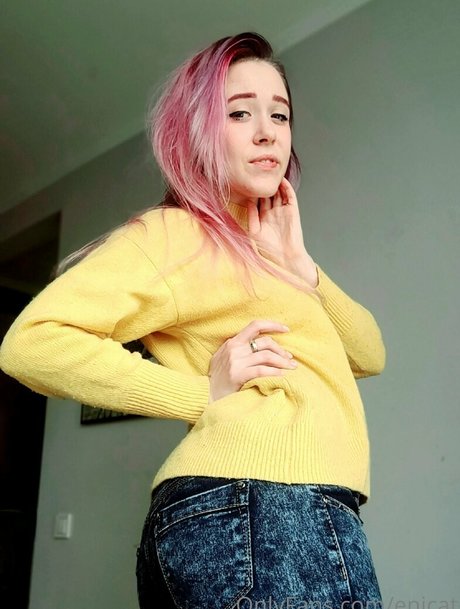 enicat model porn galleries