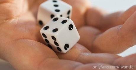 iwantfeli nude thumbnail