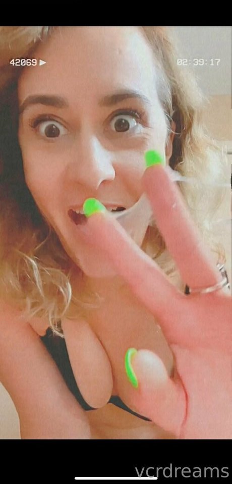 vcrdreams exclusive star pictures