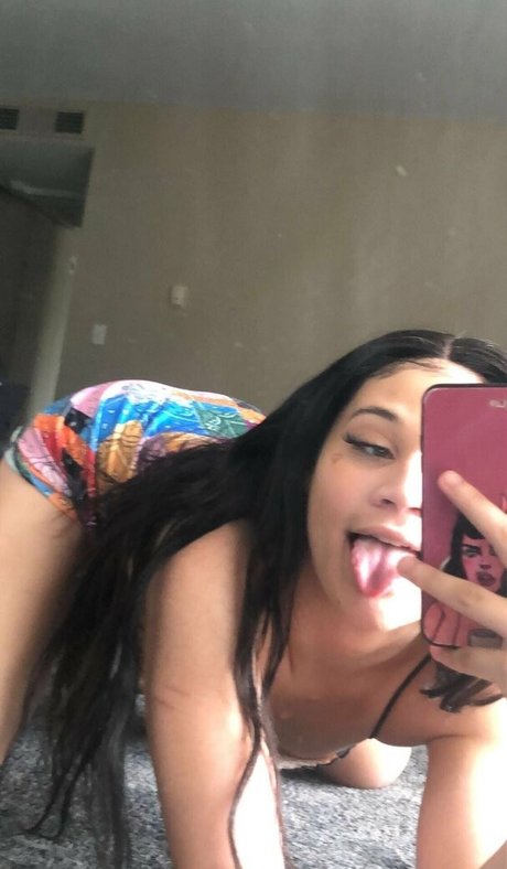 milf free onlyfans top image