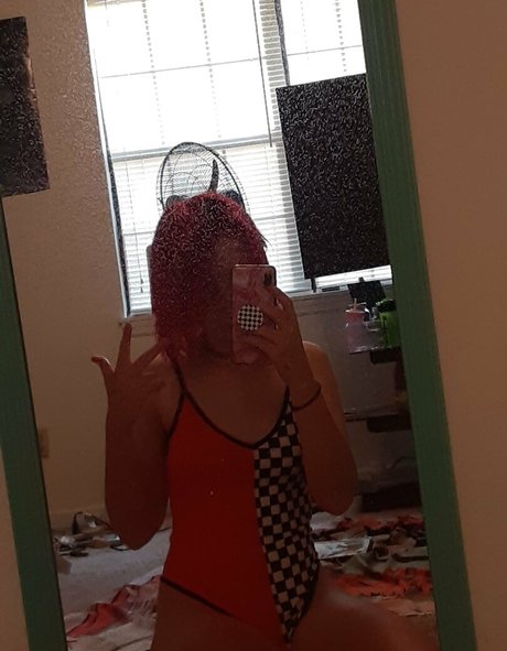 heffer model exclusive pic