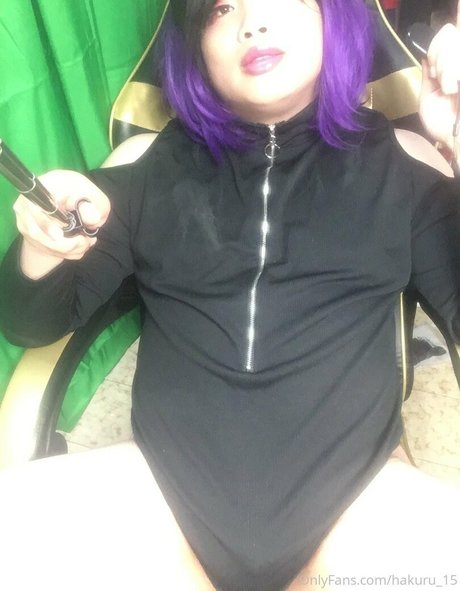 brunette nurse onlyfans hd pic