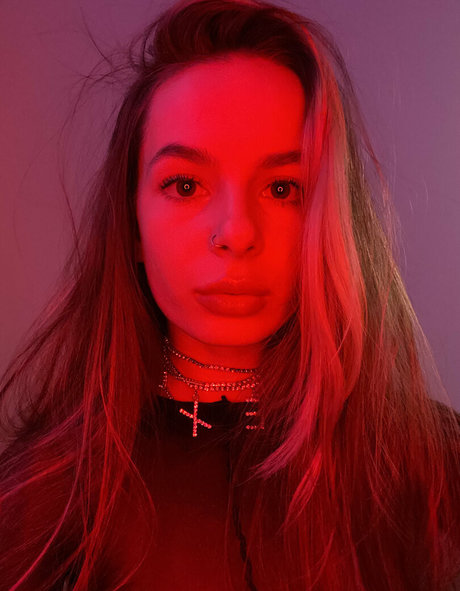 emilylism erotic model photos