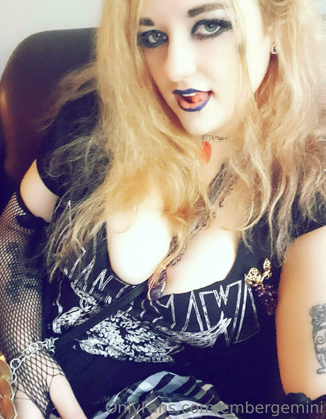 big tit latina teen onlyfans naked images