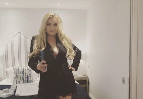 tiktok stars onlyfans free gallery