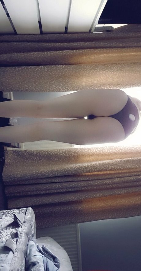 girl on girl onlyfans sex picture