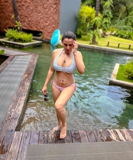 nude yoga onlyfans pretty img