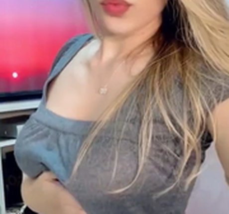 Helen Japa model pornographic photos