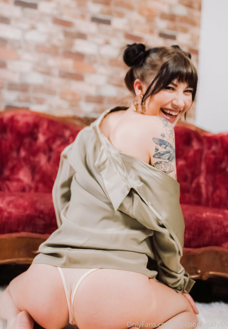 littlebootyjudy69 nude thumbnail
