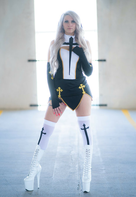 Captainraelynn model xxx image