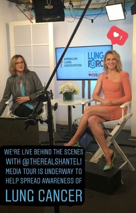 petite blonde milf onlyfans art nude pictures