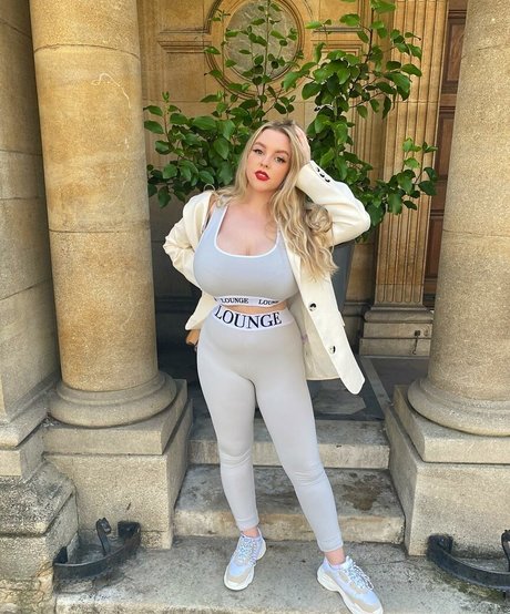 Amber R Brightman hot pornstar image