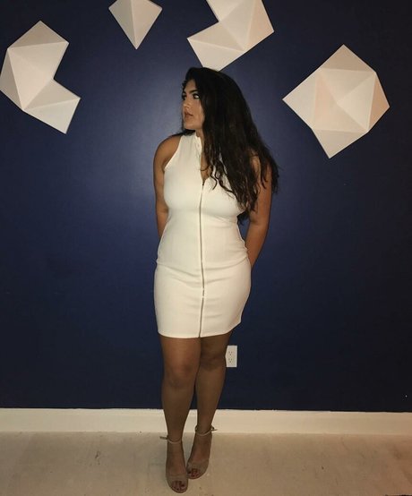 petite teen onlyfans top images