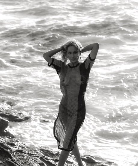 Anya Nicolodi exclusive star images