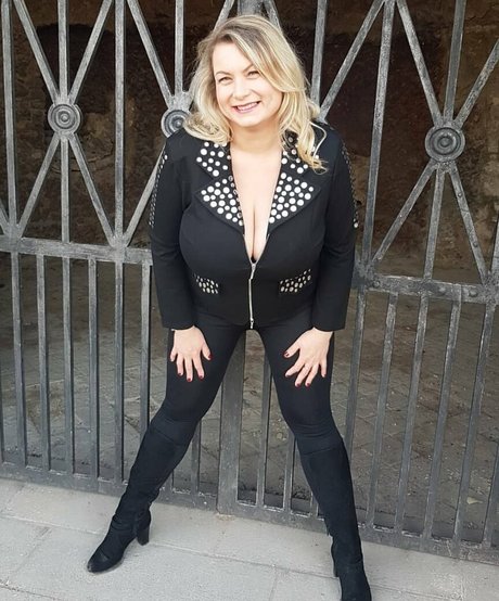 pati rose_ art star pictures