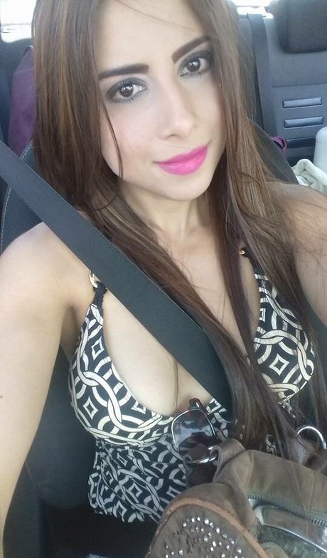 Elda De La Torre star beautiful images