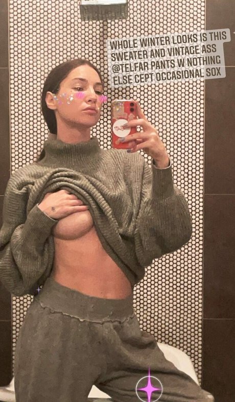 artwerk6666 model art gallery