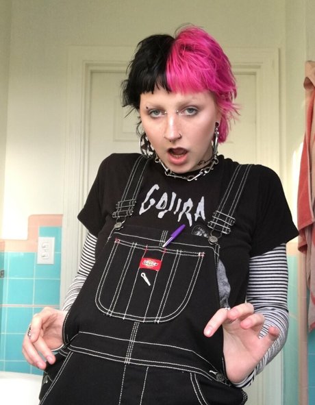 gothbimboxxx star pornographic picture
