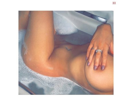 curly hair teen onlyfans art nude pictures