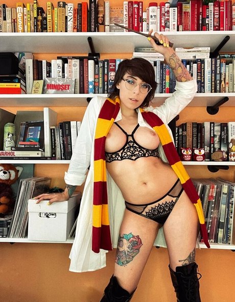 Skyhook Nova model hd pic